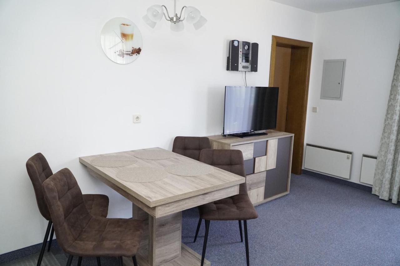 Pension-Ferienwohnung Rotar Faak am See Exterior photo